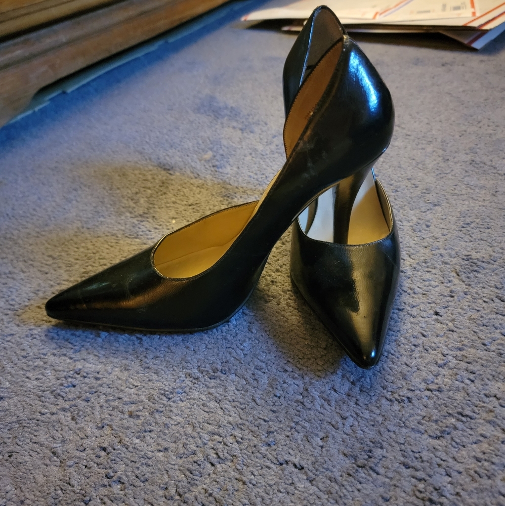 Colin Stewart new pointy toe black heals
